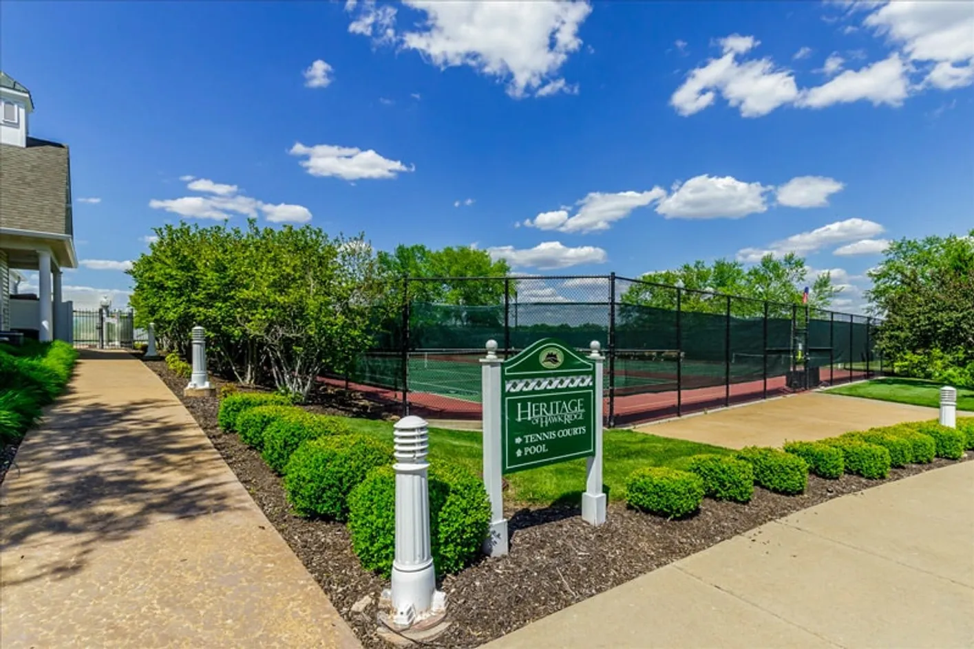 Tennis & Pool Sign