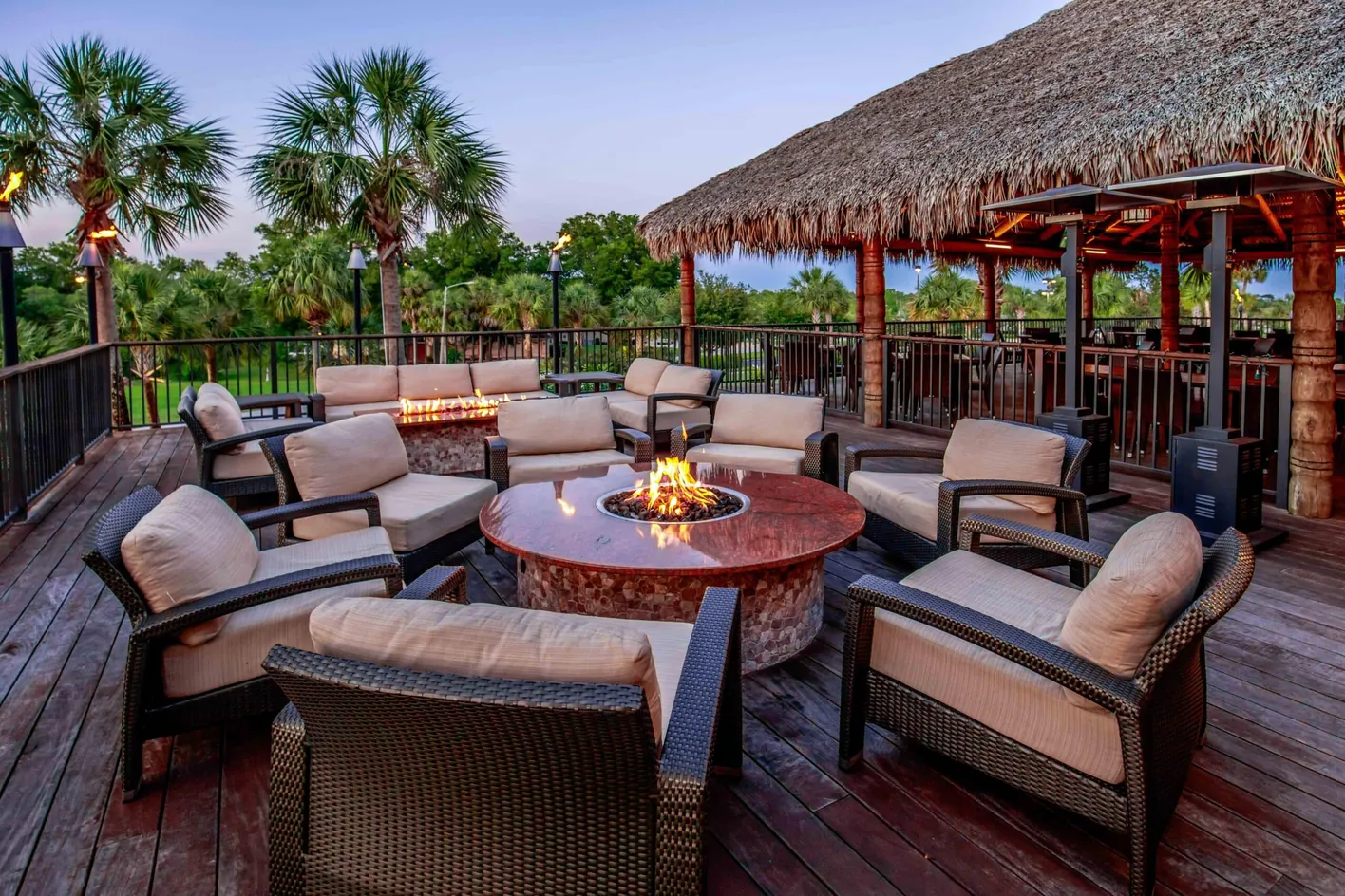 Tiki Dinin Areas