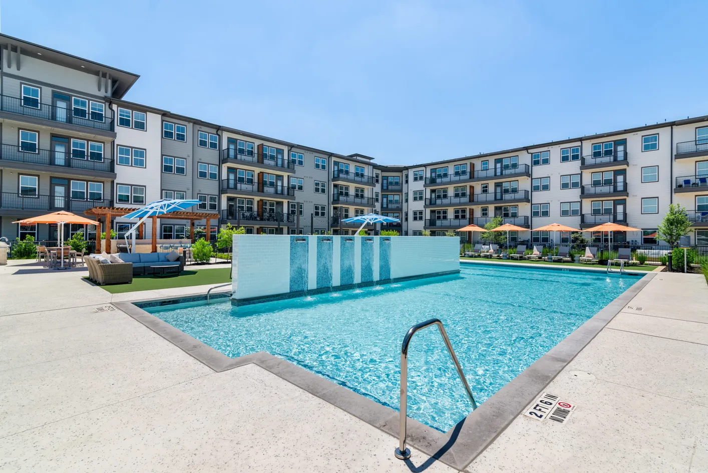 Pool Water Feature