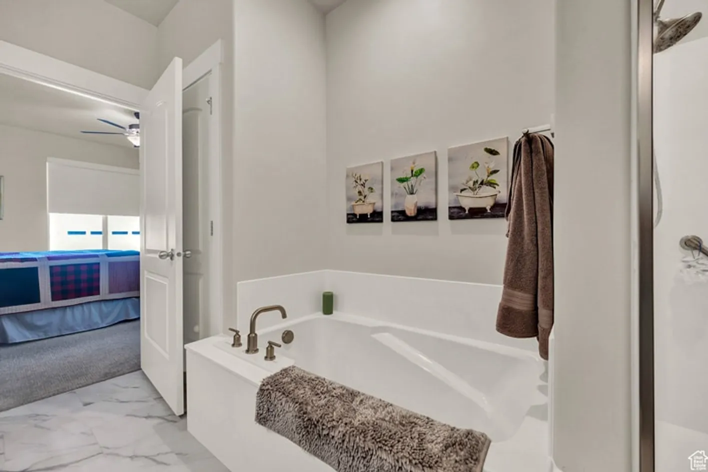 Bathtub