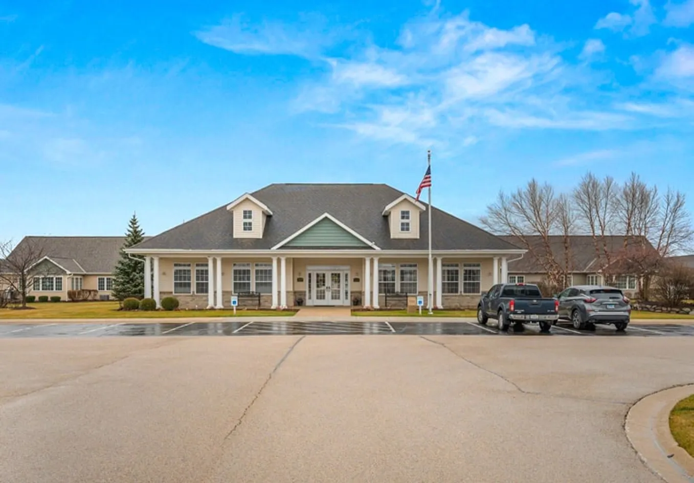 Somerset Farms - Sycamore, IL
