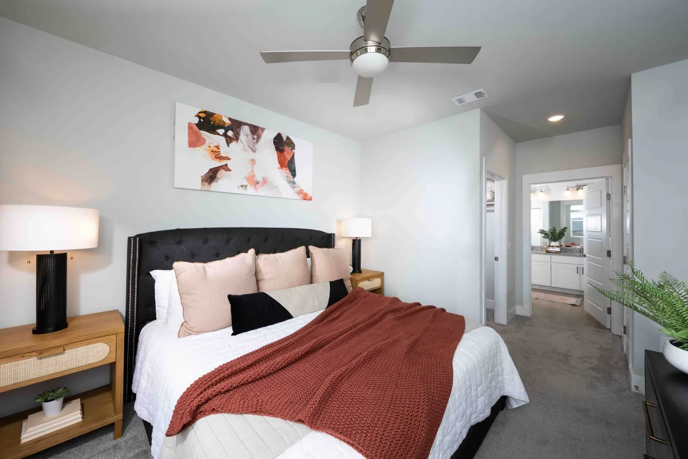 Unit Bedroom