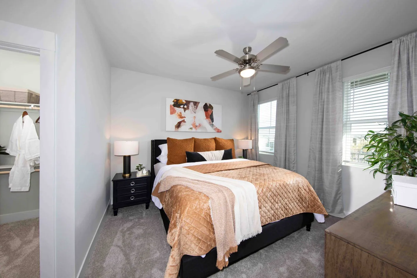 Unit Bedroom