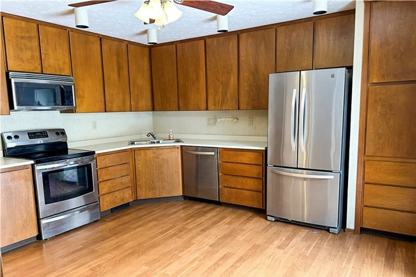 Kitchen Appliances