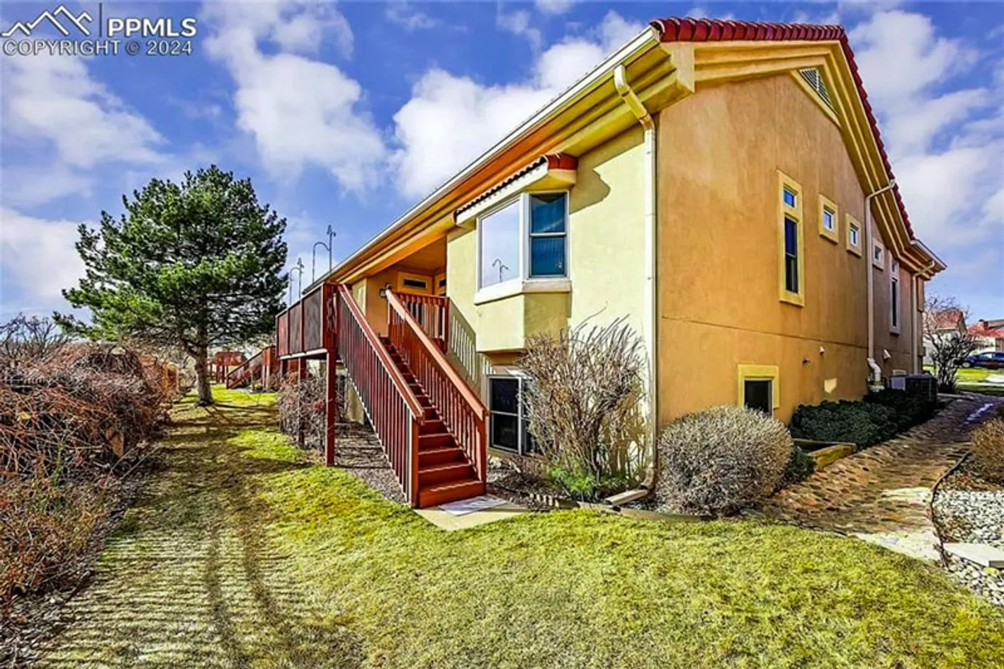 Back Yard & Deck