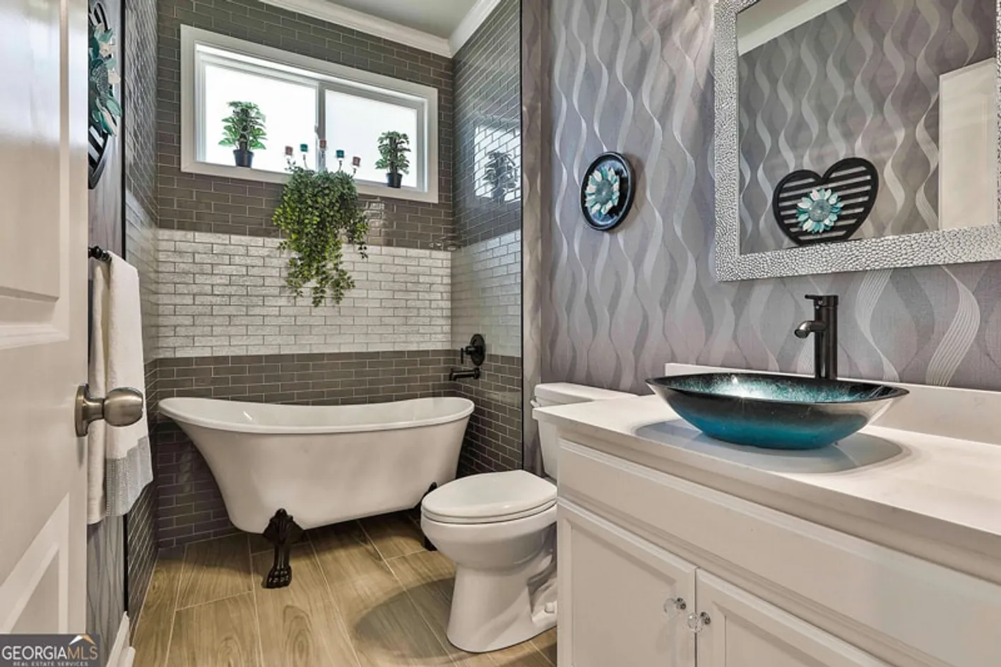 Bathtub