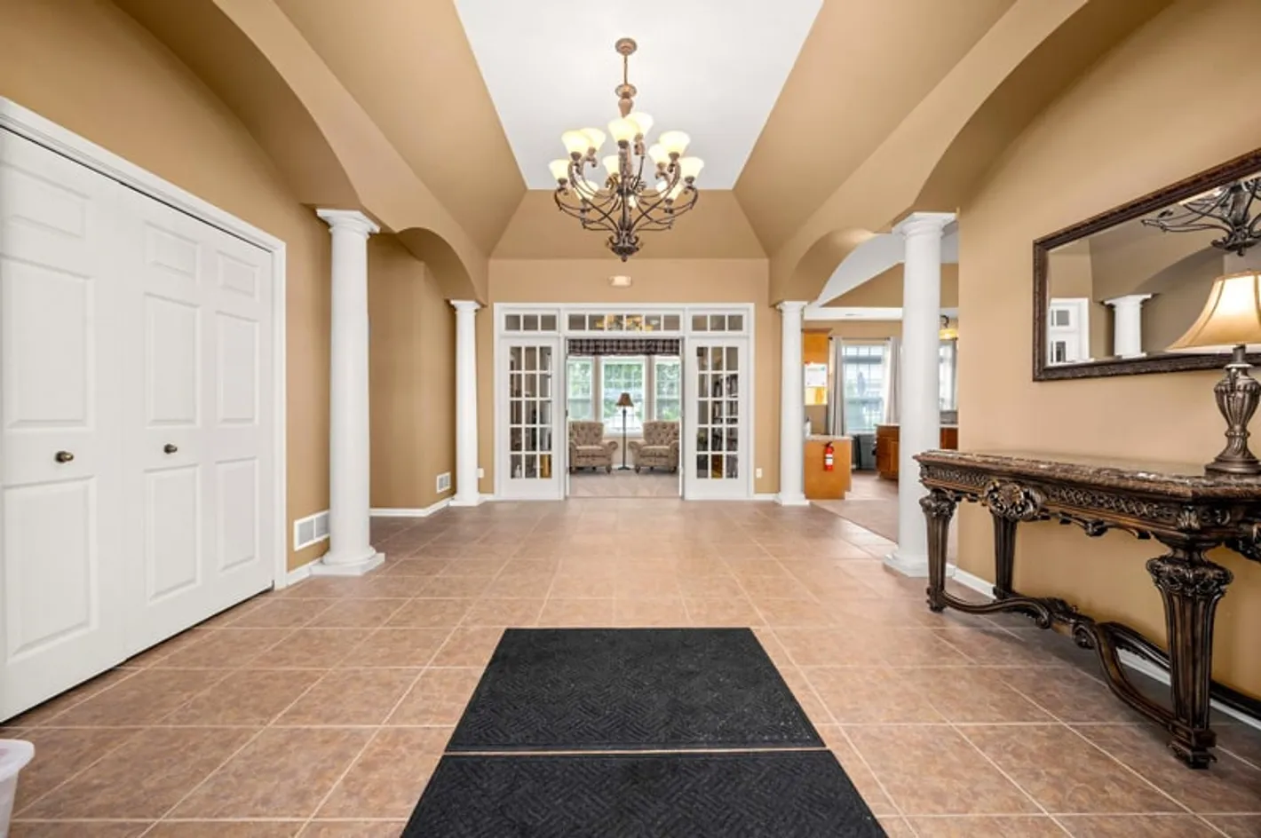 Clubhouse Lobby