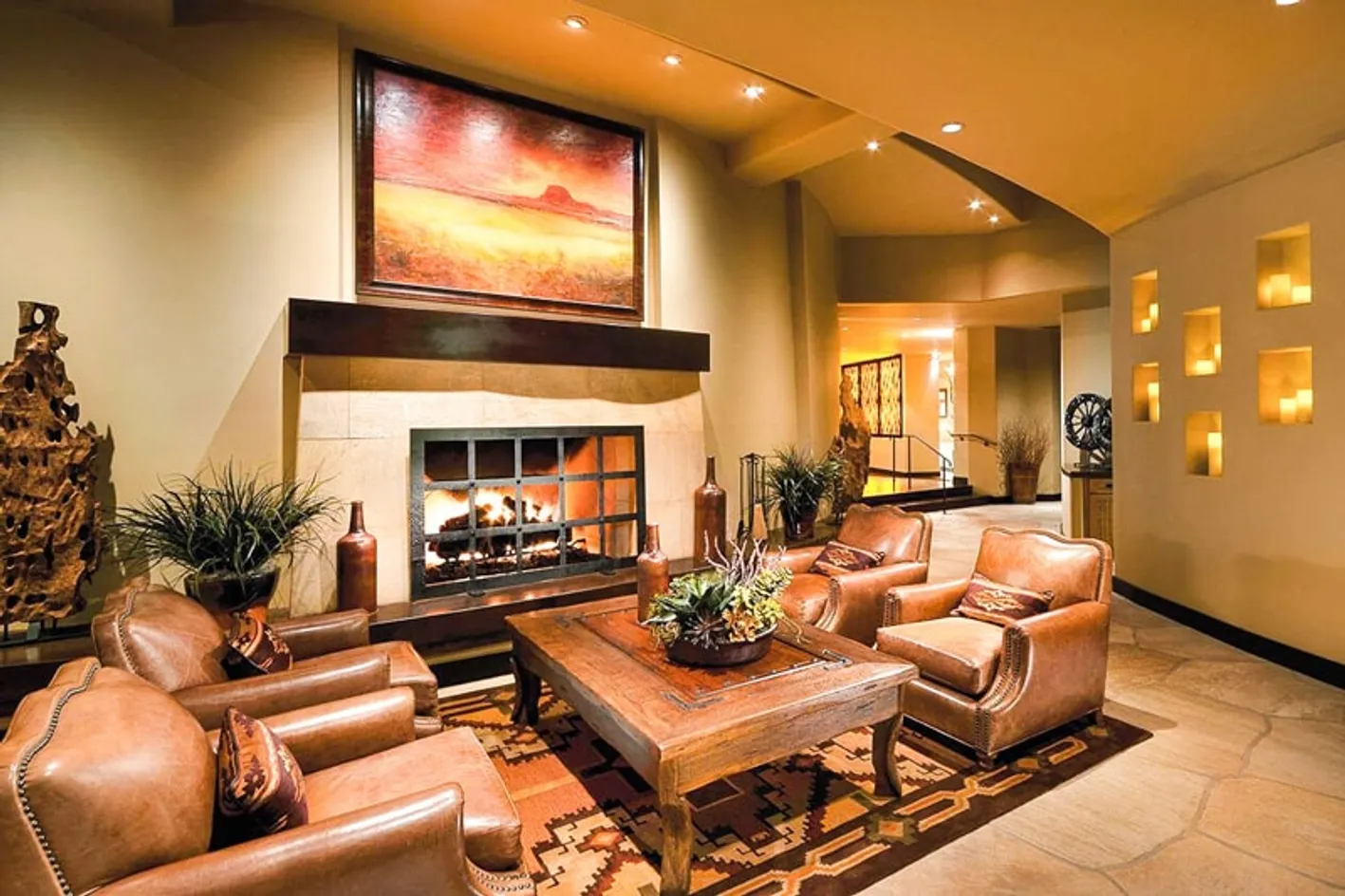 Fireplace & Lounge