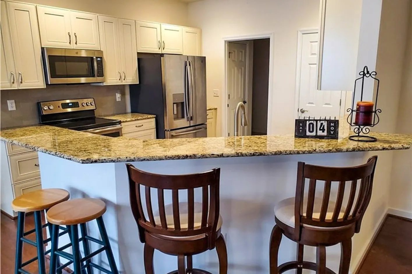 Kitchen Seating