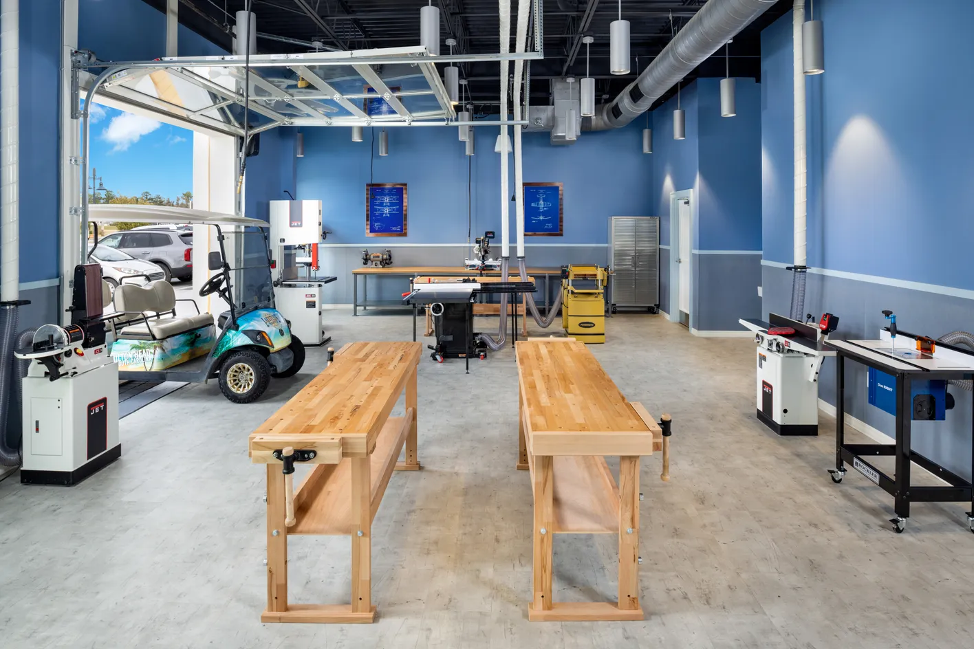 Hangar Workshop - Interior
