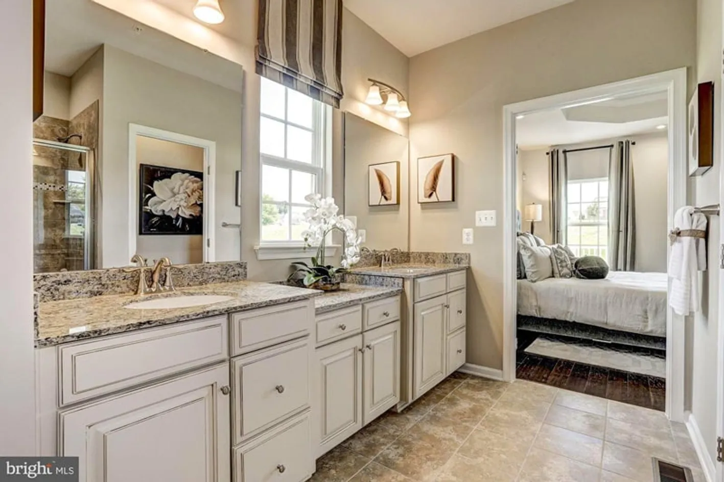 Dual Vanities