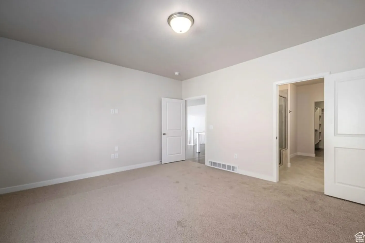Bedroom & En-Suite