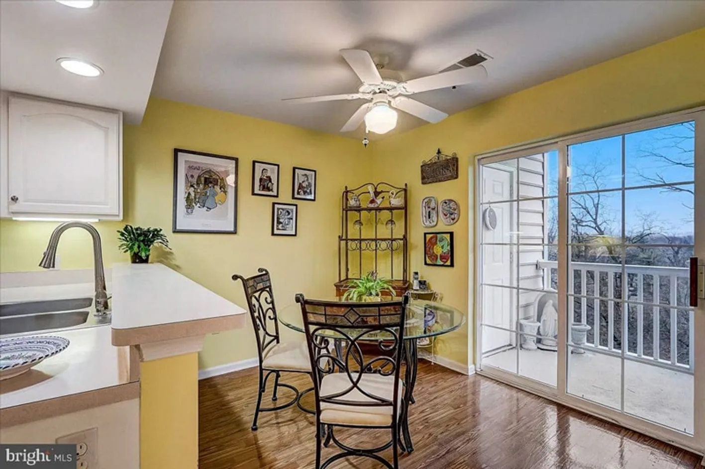 Breakfast Nook