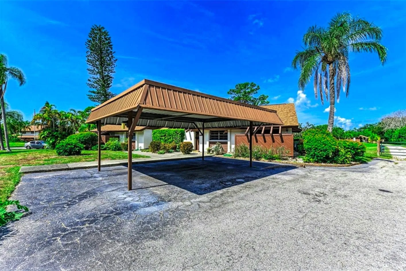 Carport