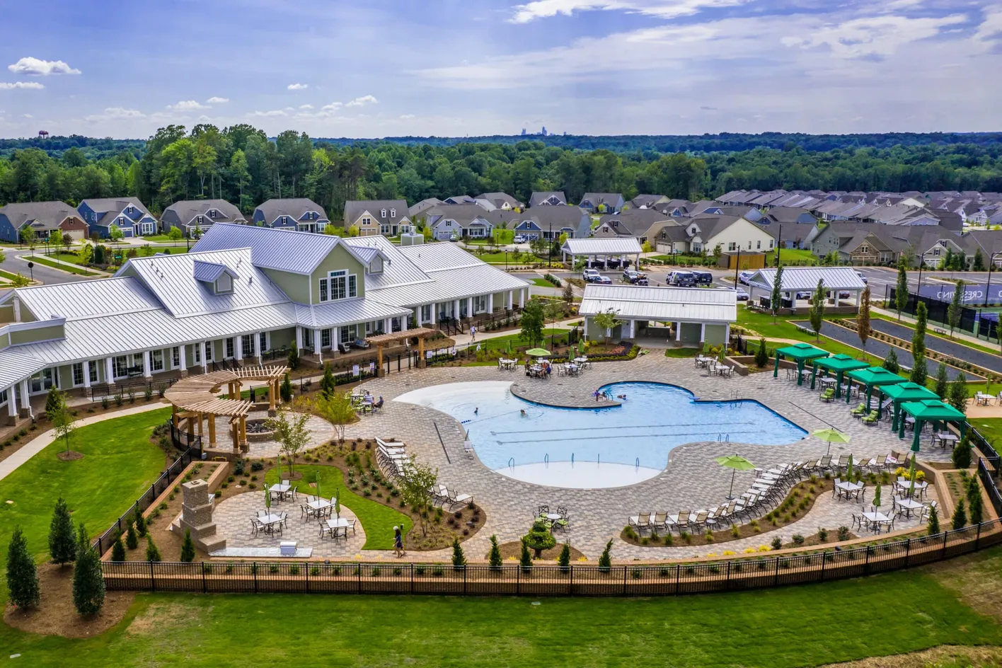 Outdoor Resort-Style Pool