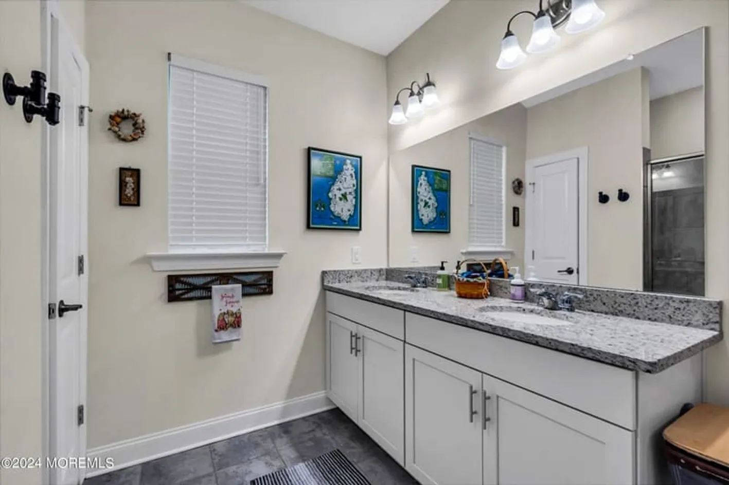 Dual Vanities