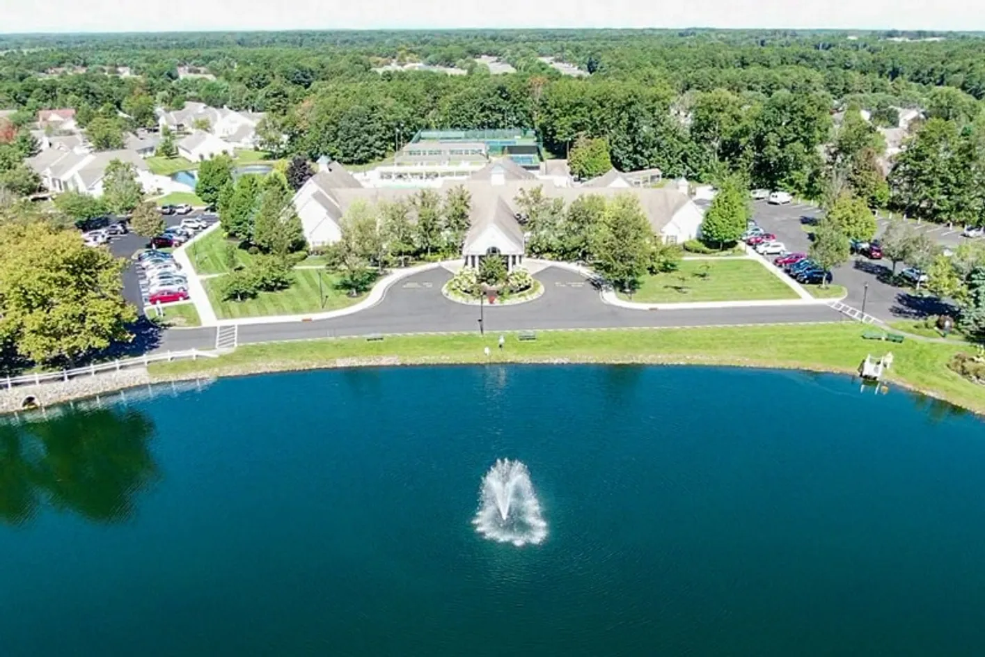 Ponds & Clubhouse