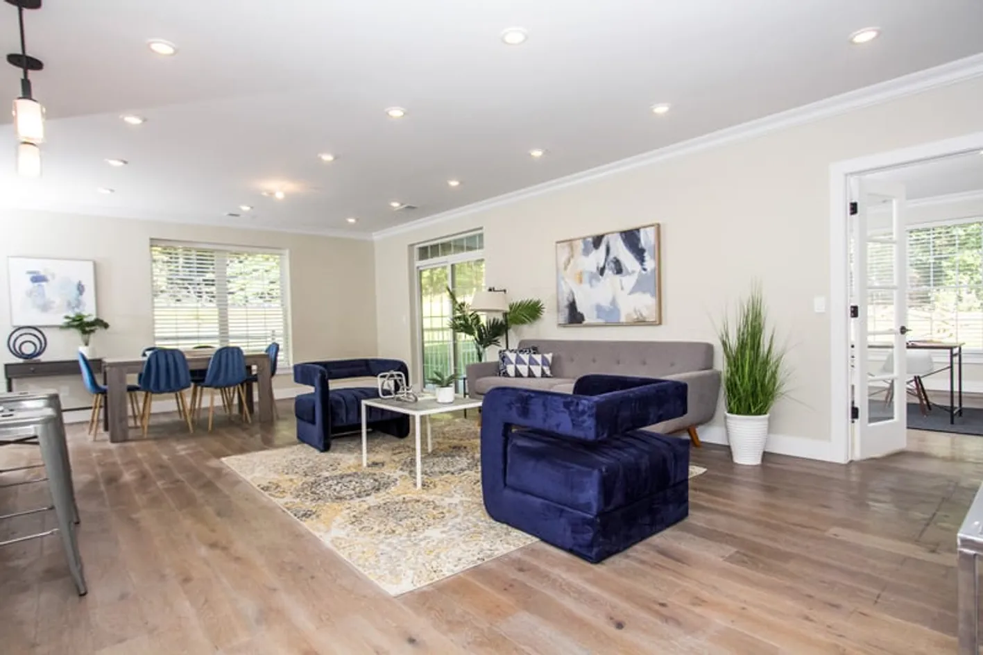 Model Living Area