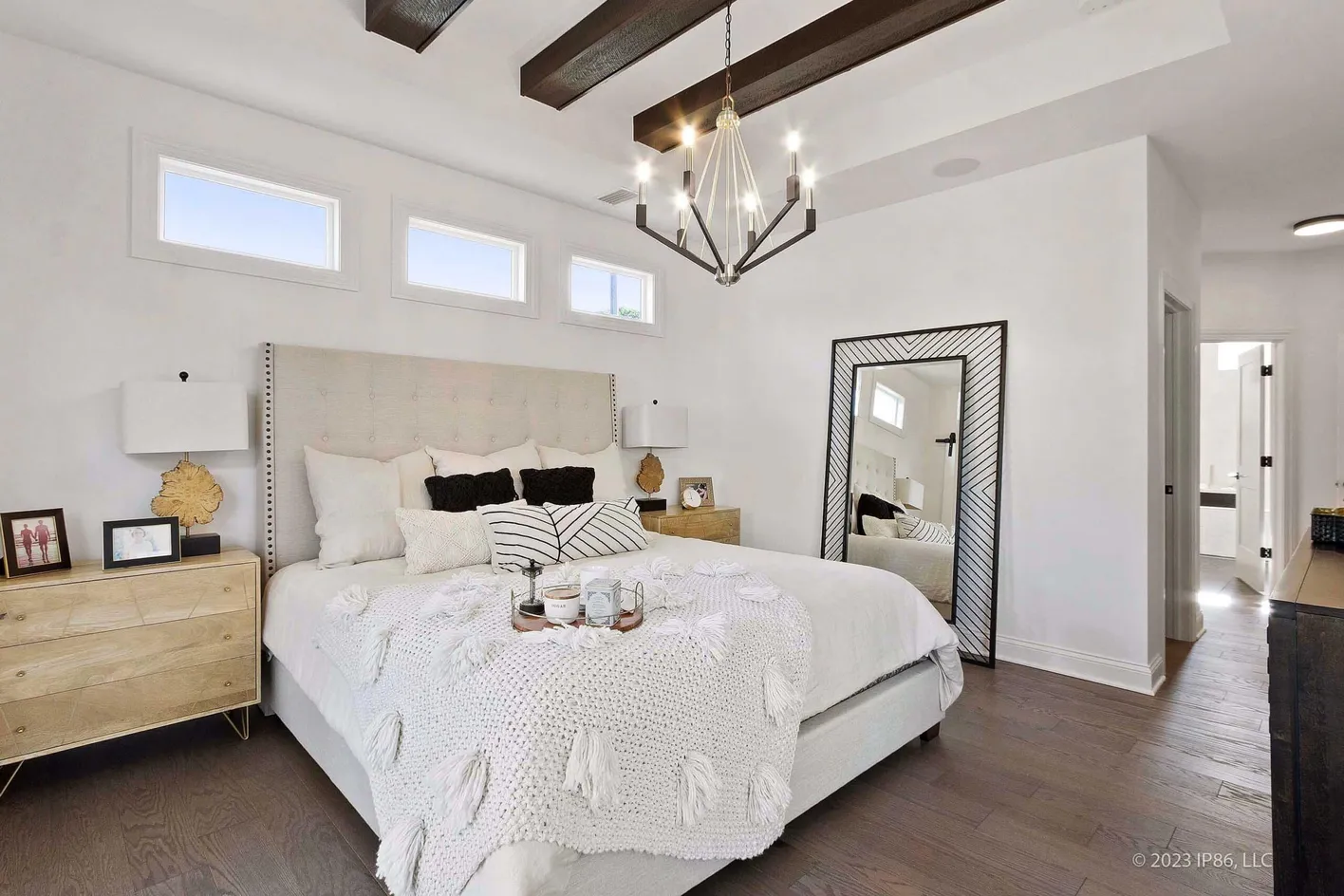 Model Bedroom