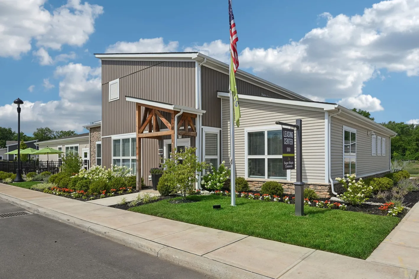 Leasing Center