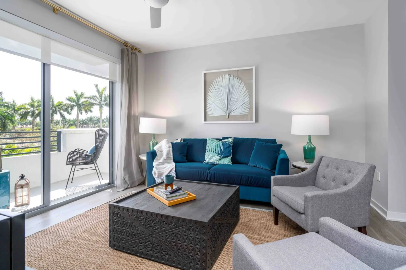 Model Sitting Room