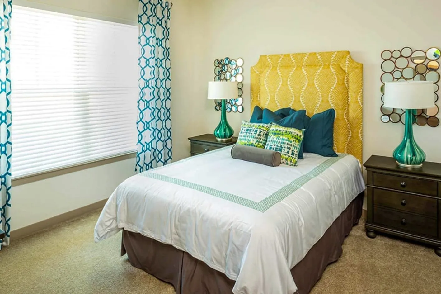 Unit Bedroom