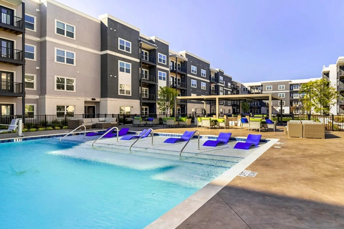 Poolside Seating