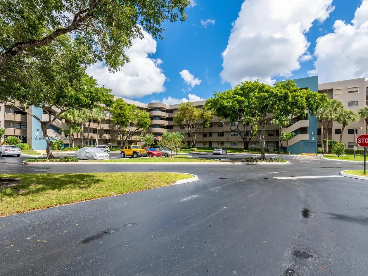Colony Point