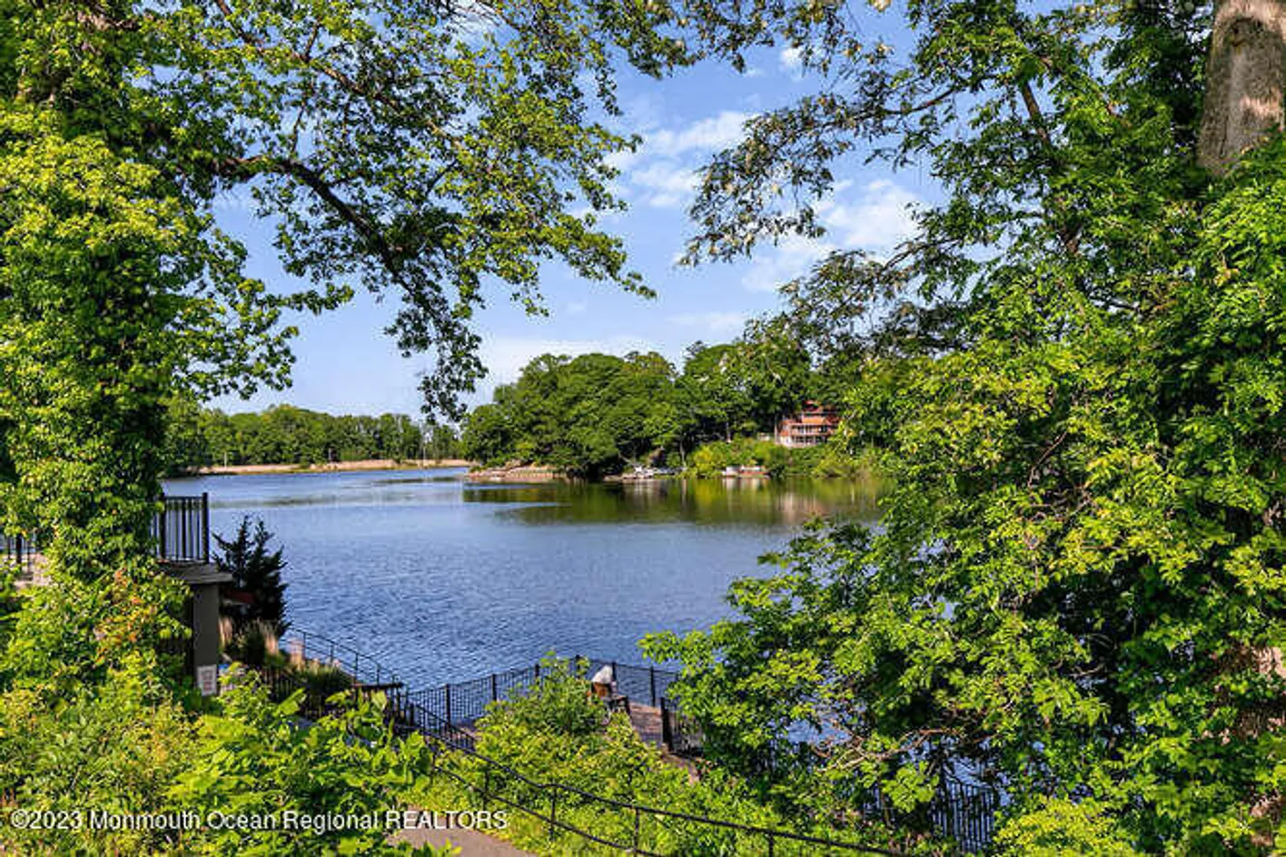 Shadow Lake Village