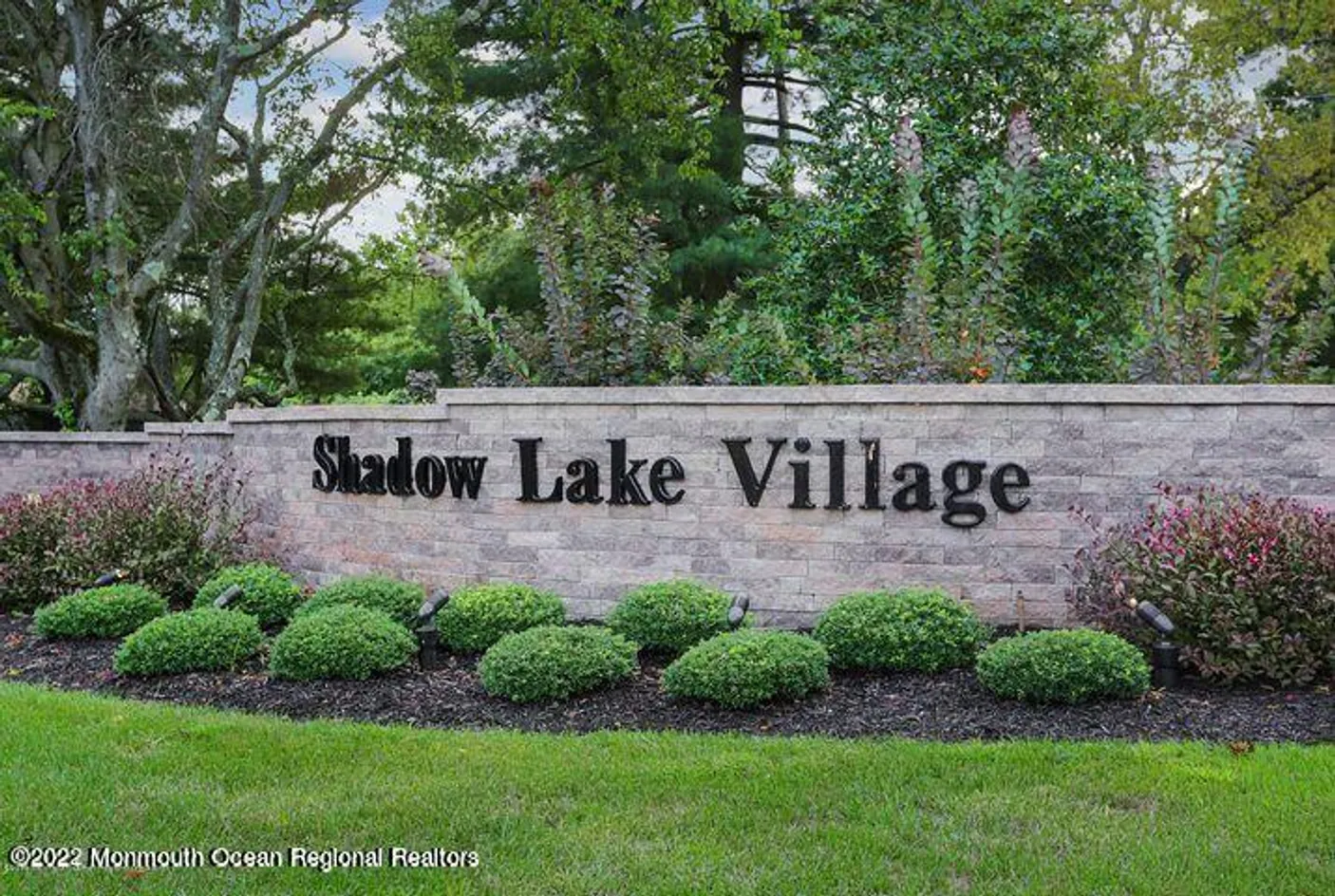 Shadow Lake Village