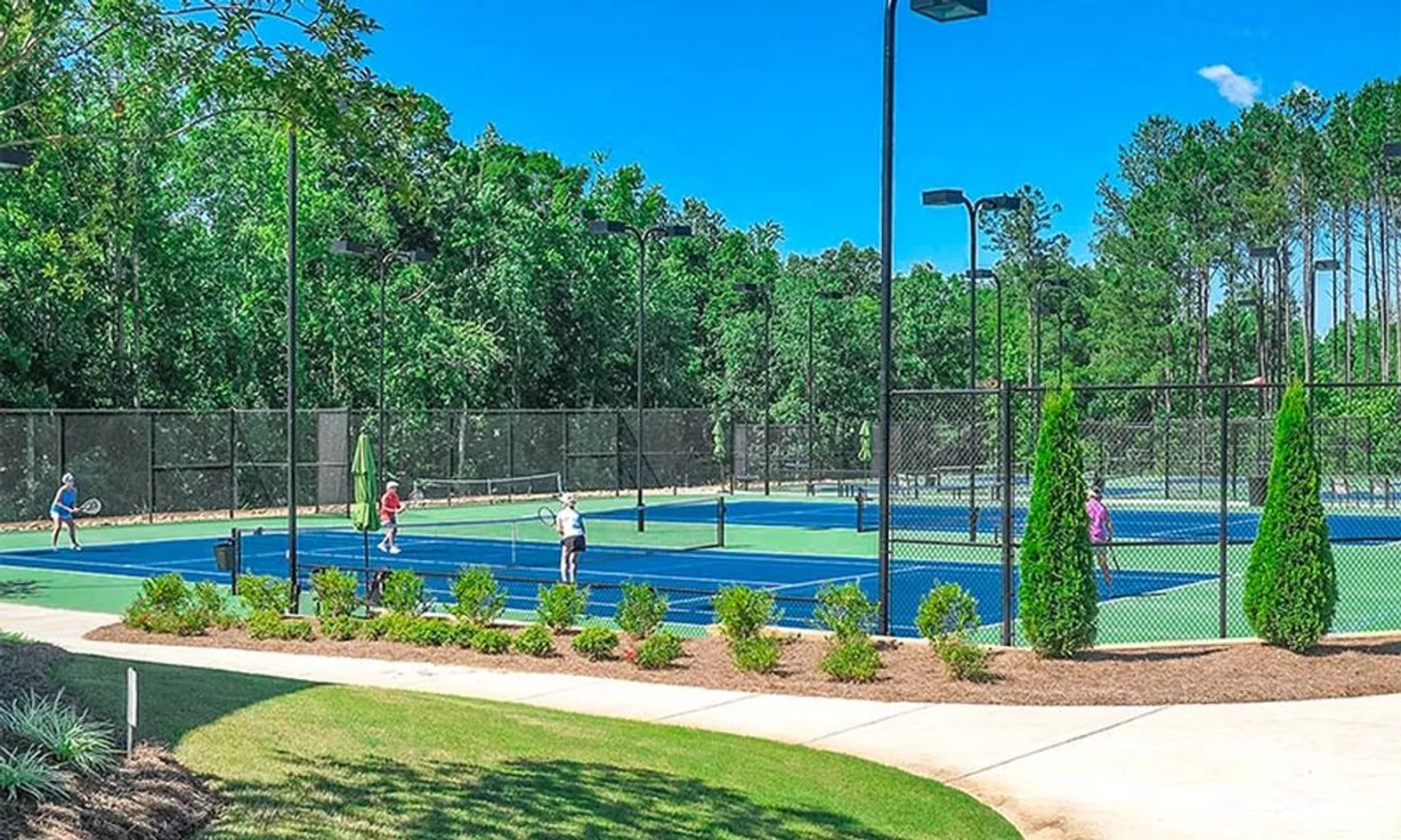 2 Tennis Courts
