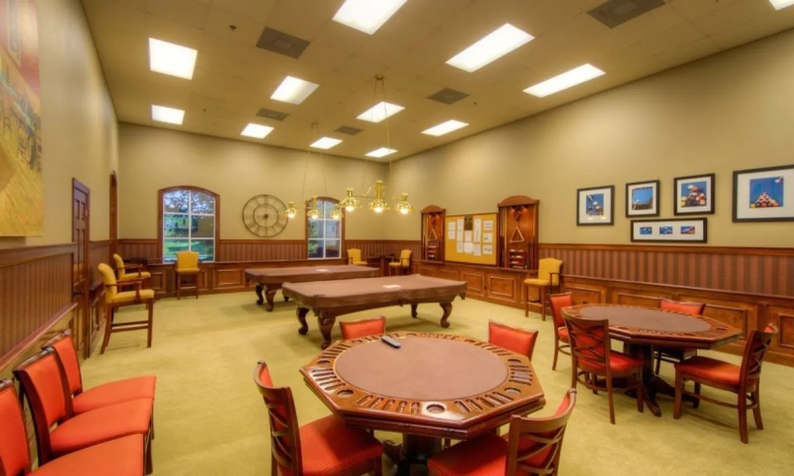 Hobby & Game Room