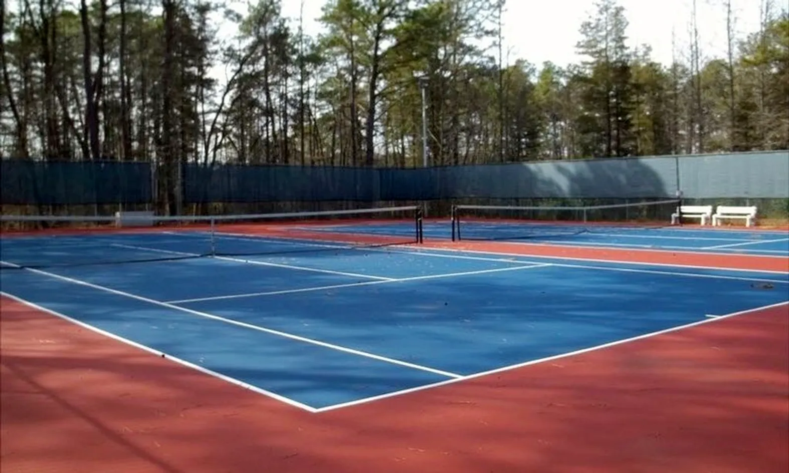 2 Tennis Courts