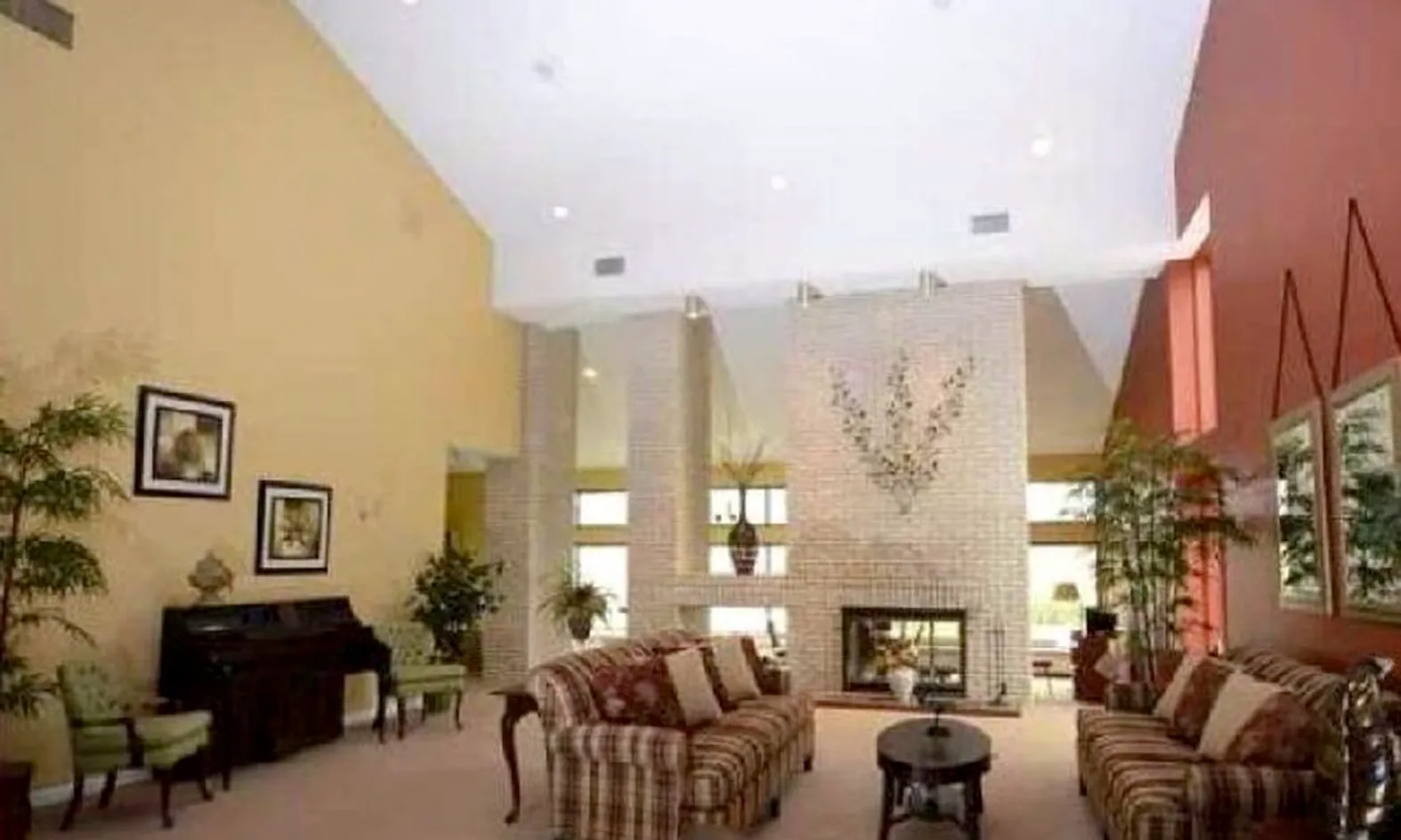 Clubhouse Entry