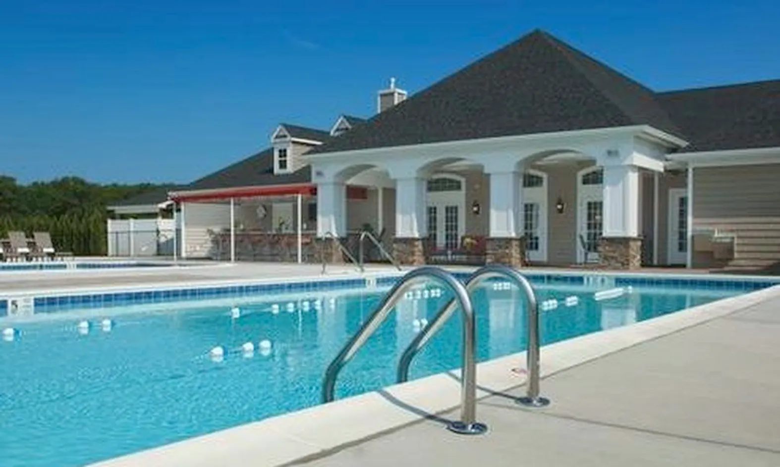 Outdoor Pool & Sundeck