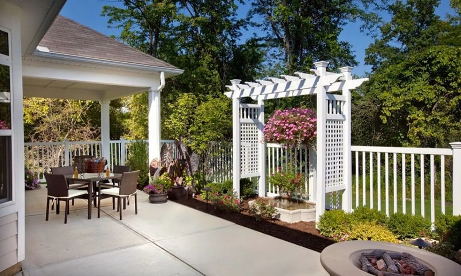 Private Courtyard 