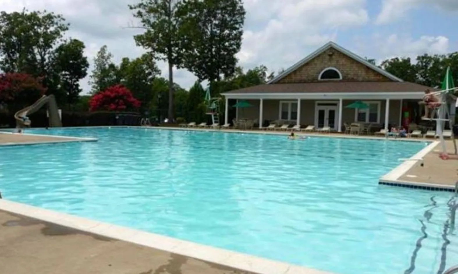 2 Outdoor Pools