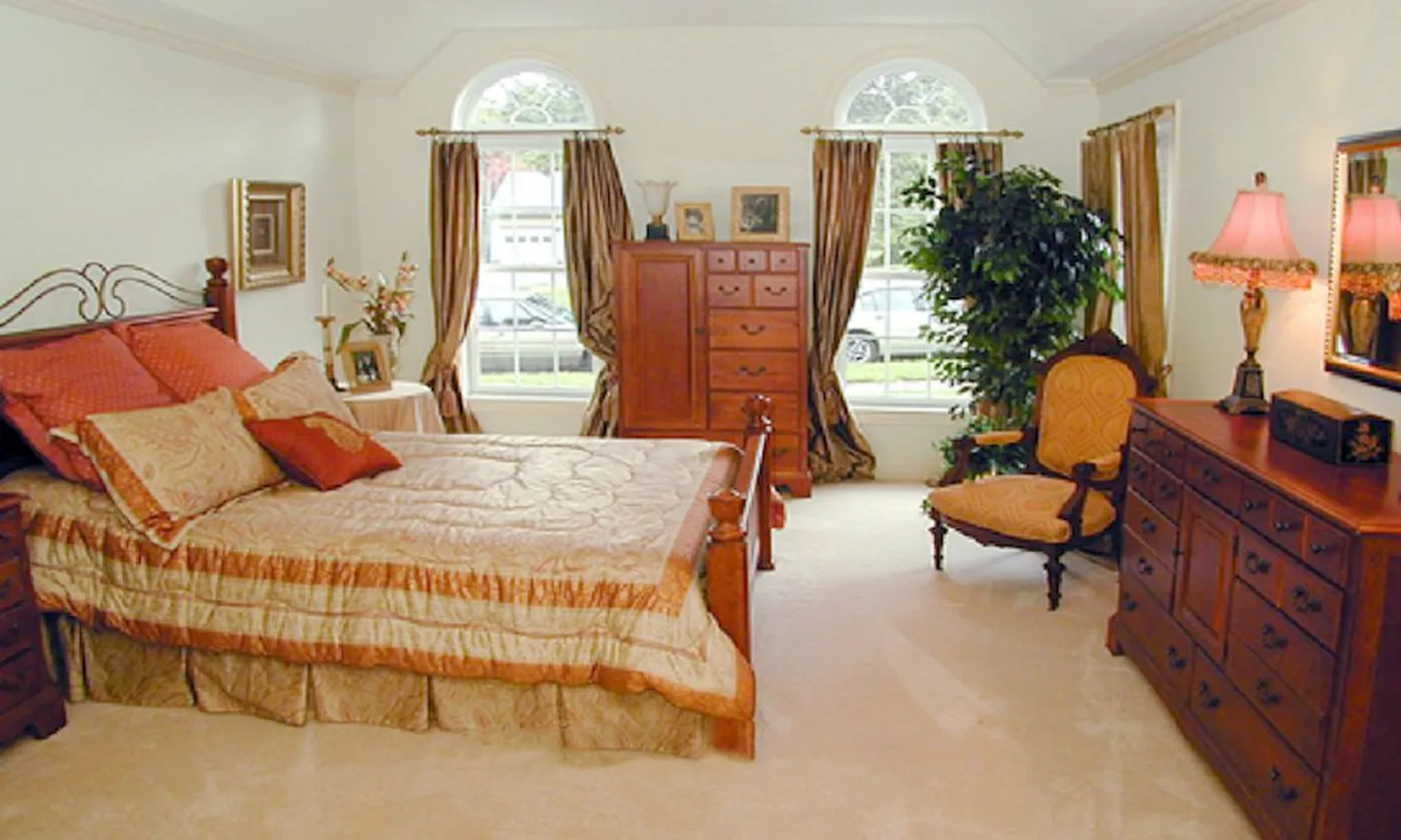 Master-on-Main Suites