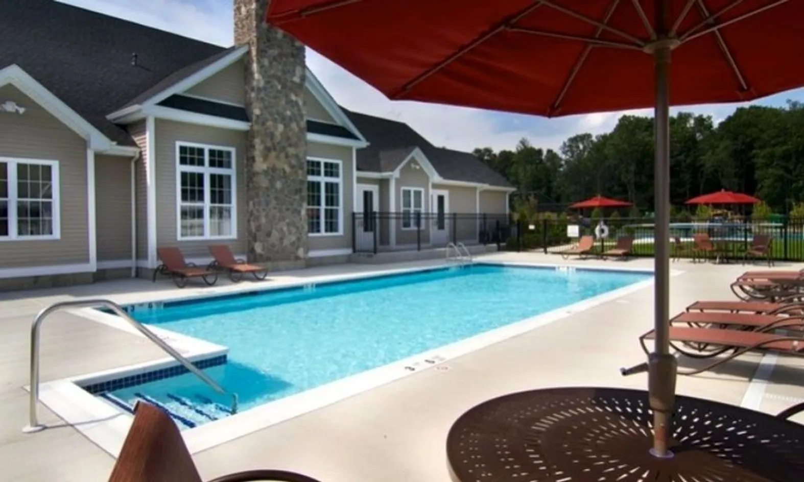 Outdoor Pool & Sundeck