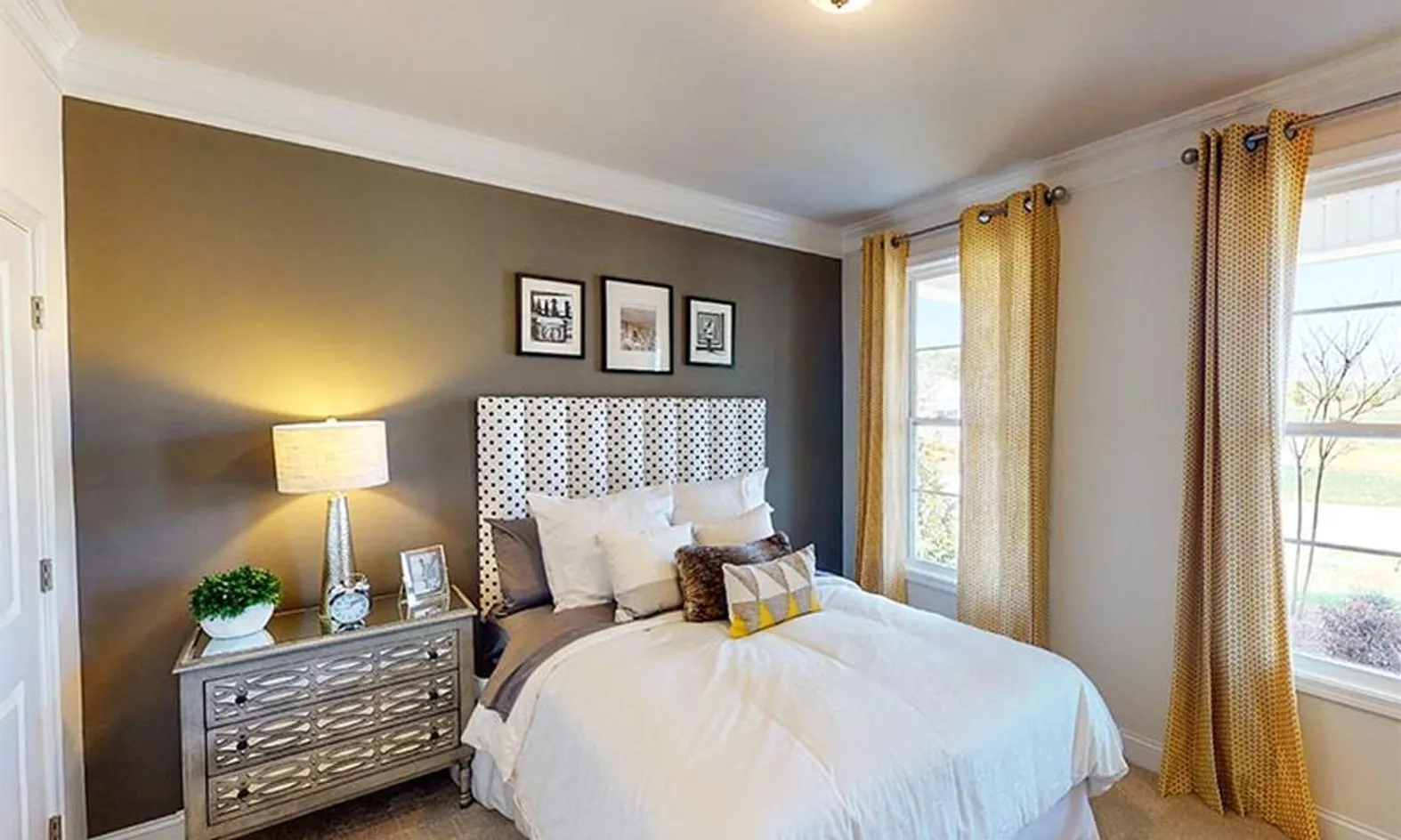 Model Guest Bedroom