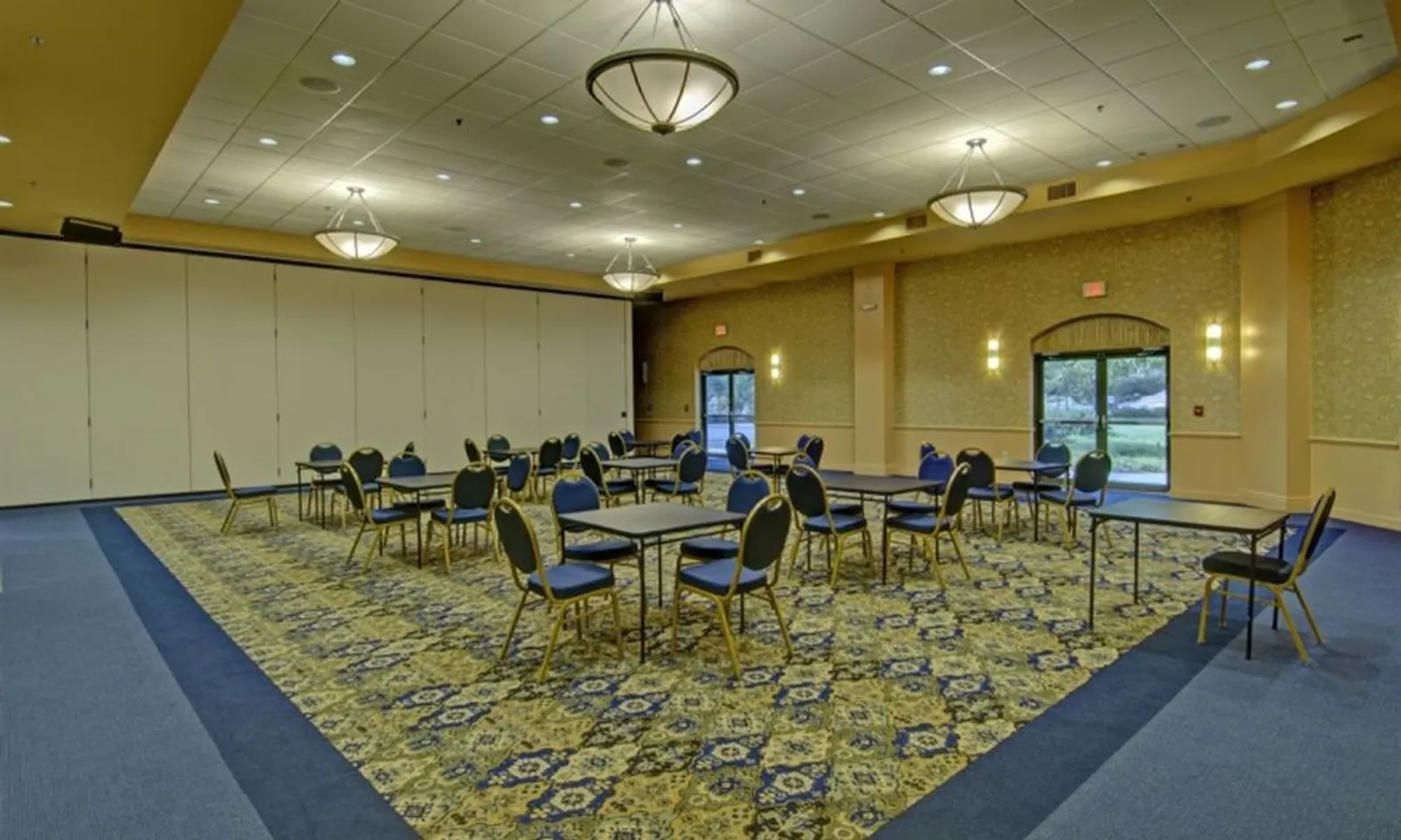 300-Seat Washington Ballroom