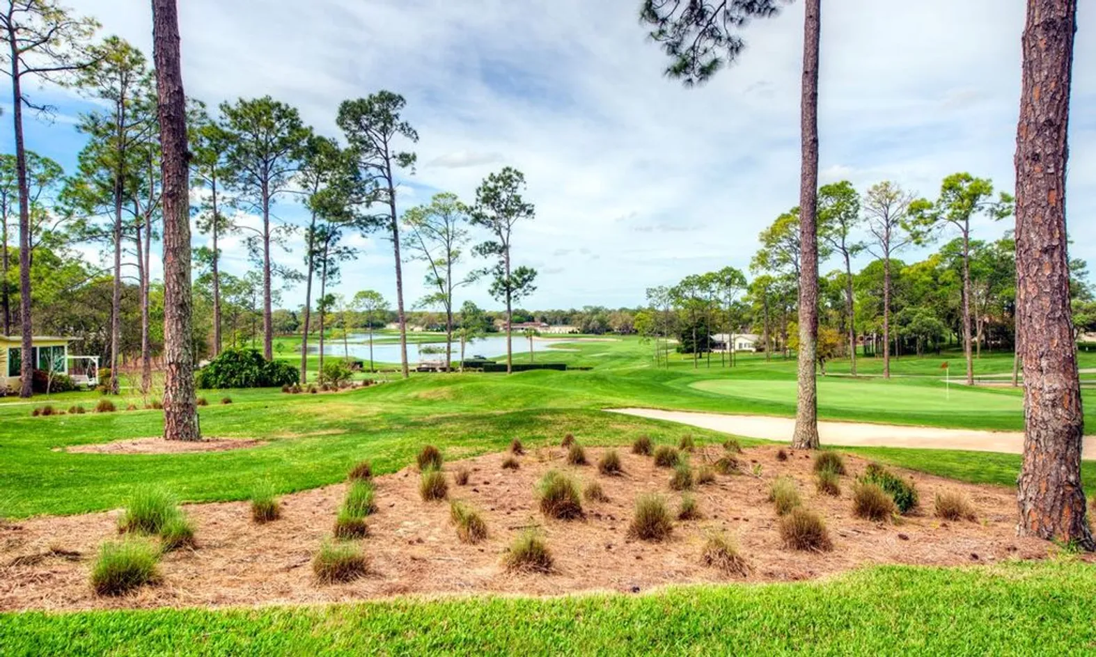 The Lakes 18-Hole Executive Golf Course