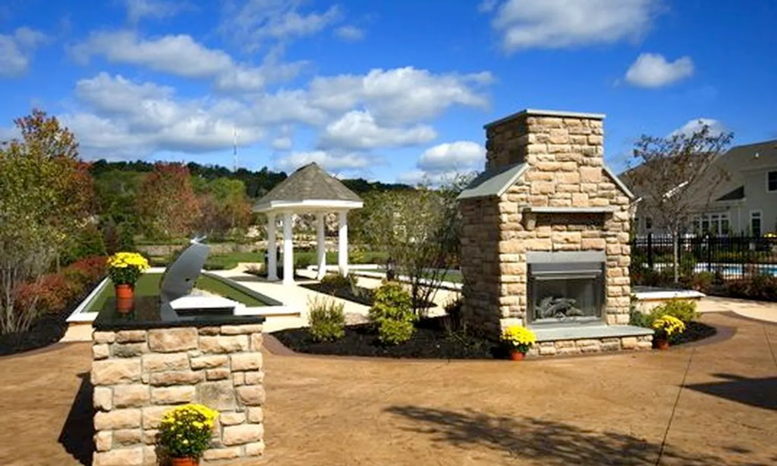 Outdoor Patio with Fireplace
