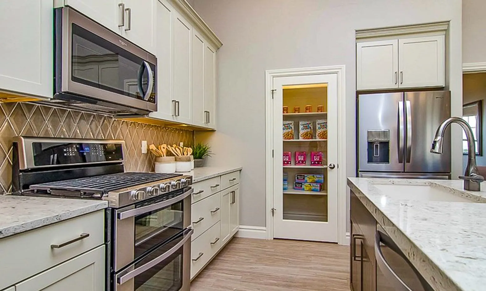 Topaz Kitchen