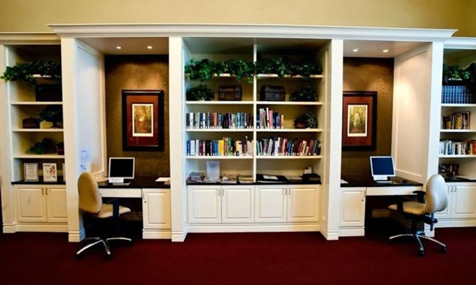 Computer Station