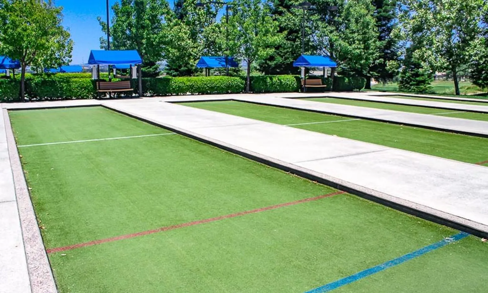 6 Lighted Bocce Ball Courts
