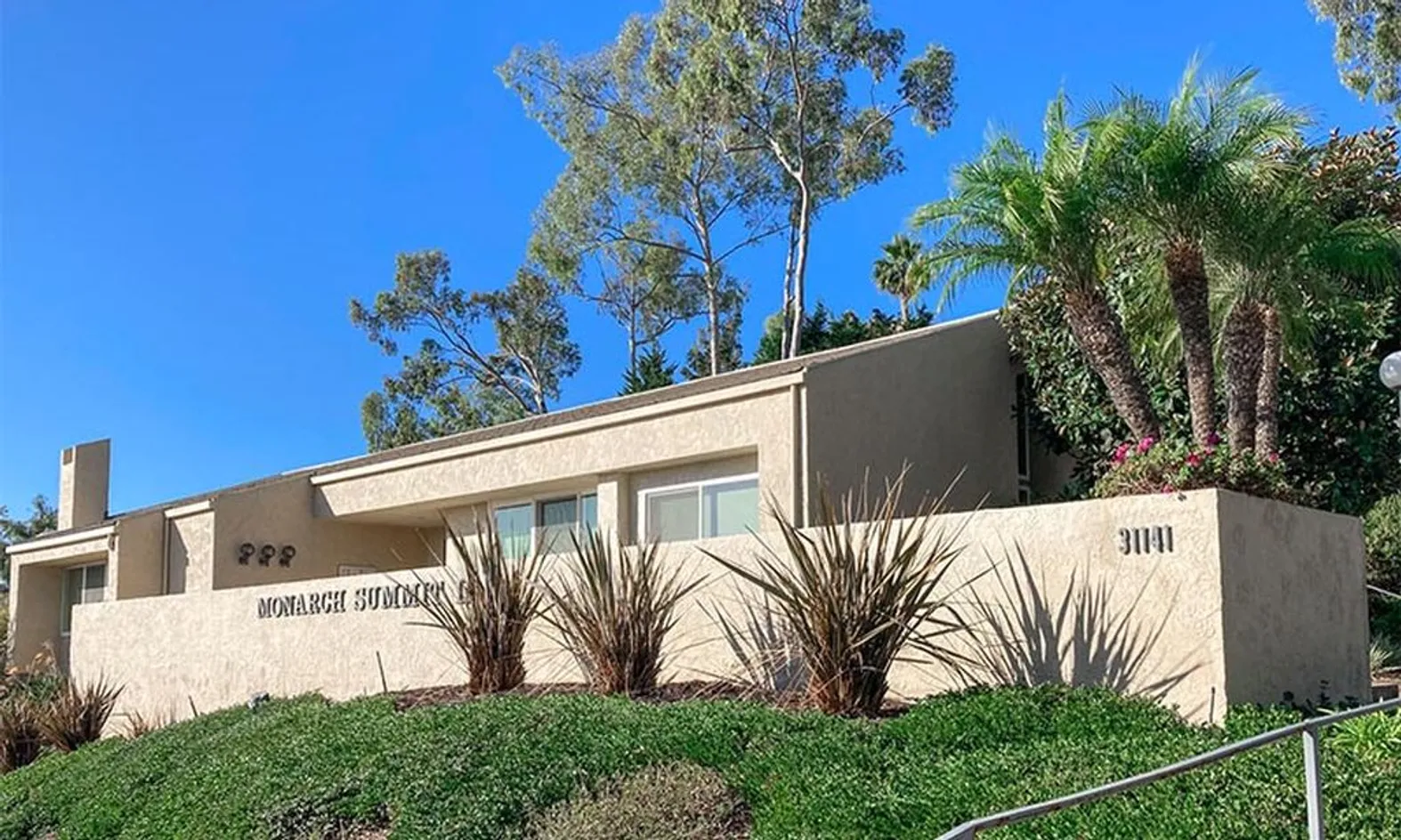 Monarch Summit - Laguna Niguel CA