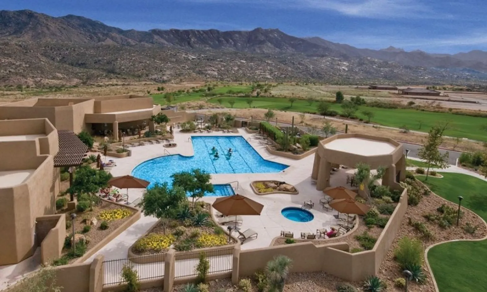 Resort-Style Pool