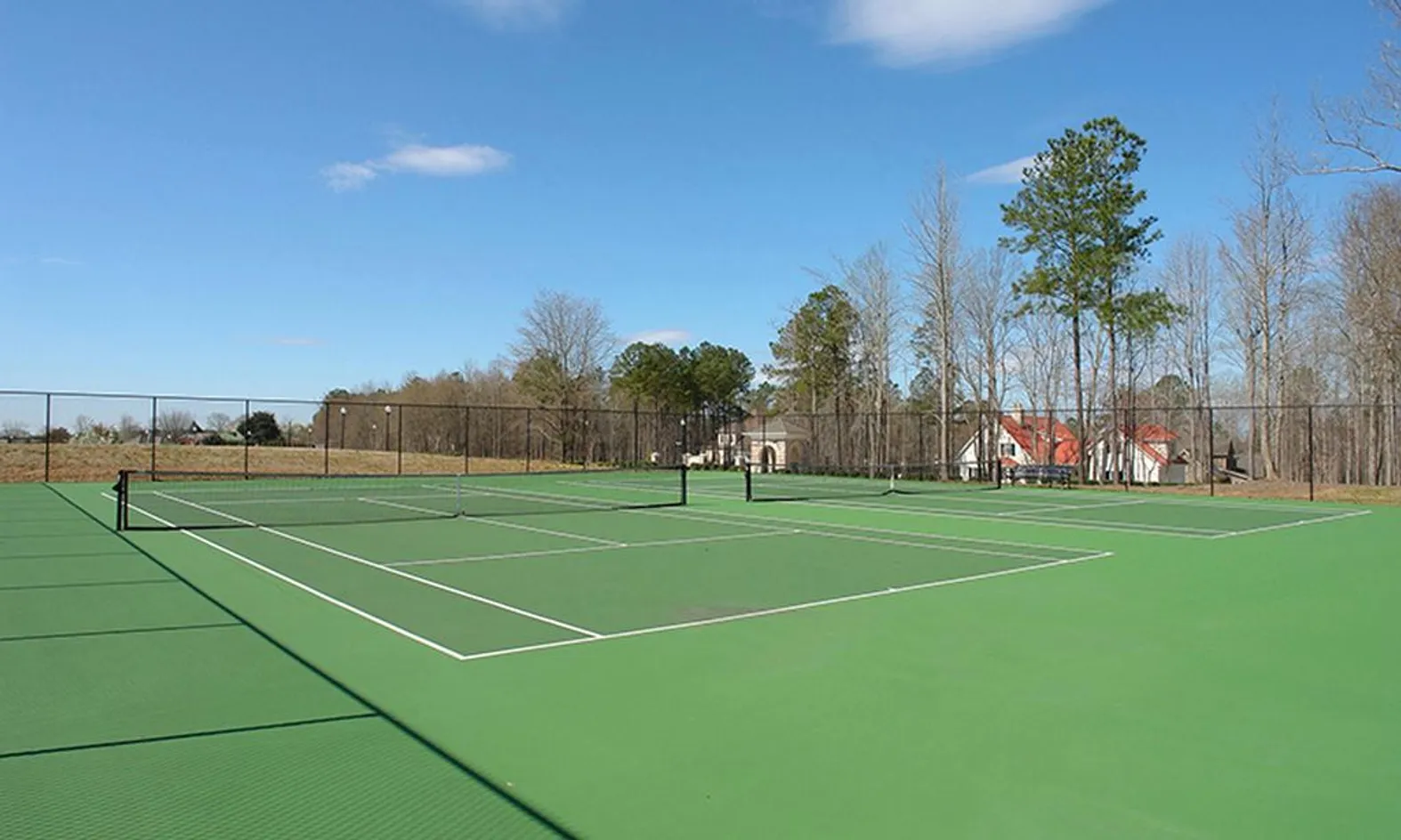 2 Tennis Courts