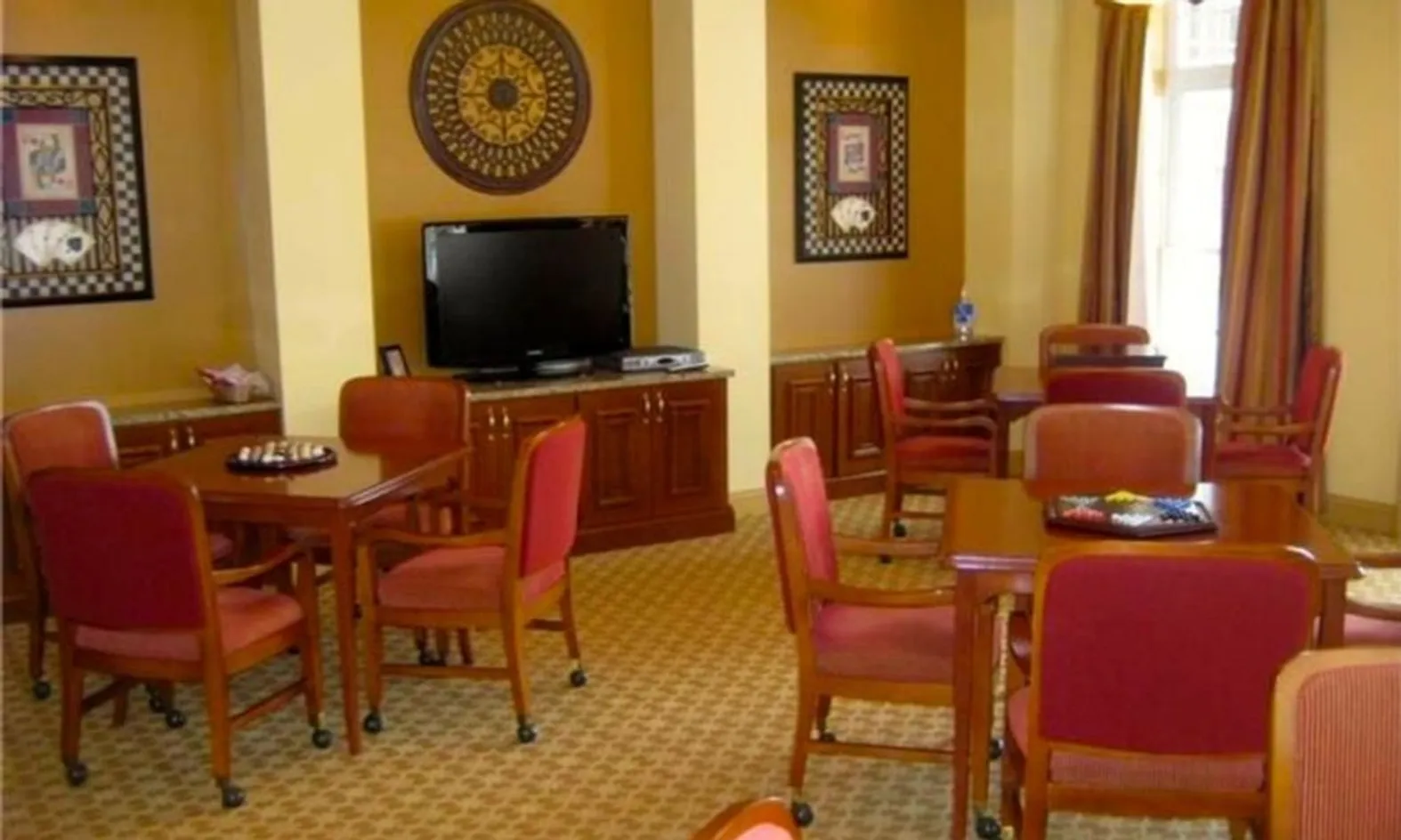 Hobby & Game Room